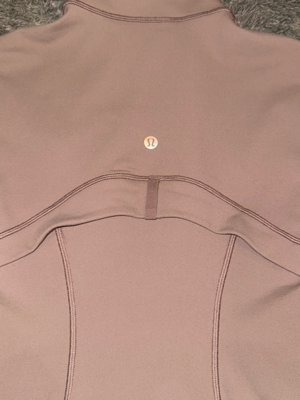 Lululemon cropped Nulu Define Jacket w/rose gold zipper - Picture 4 of 4